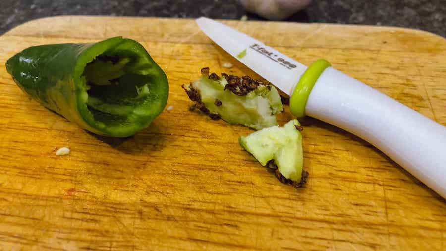 deseeding a jalapeno