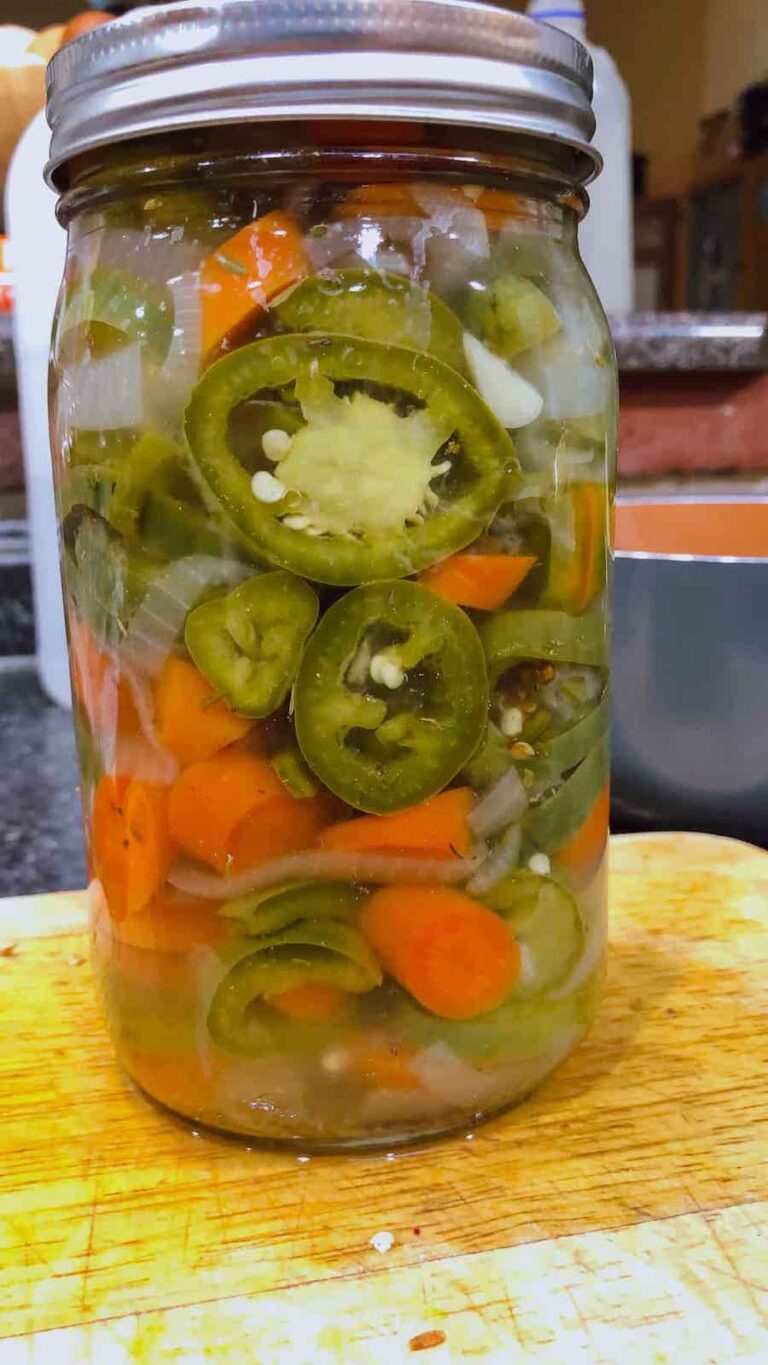 Easy Mexican Pickled Carrots & Jalapenos Recipe