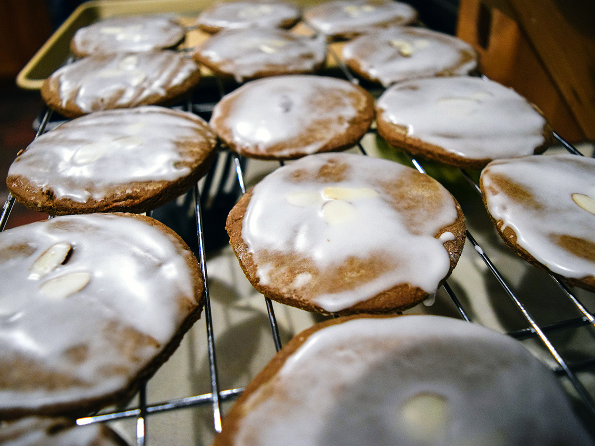 Easy German Lebkuchen Cookies My Oma S Recipe