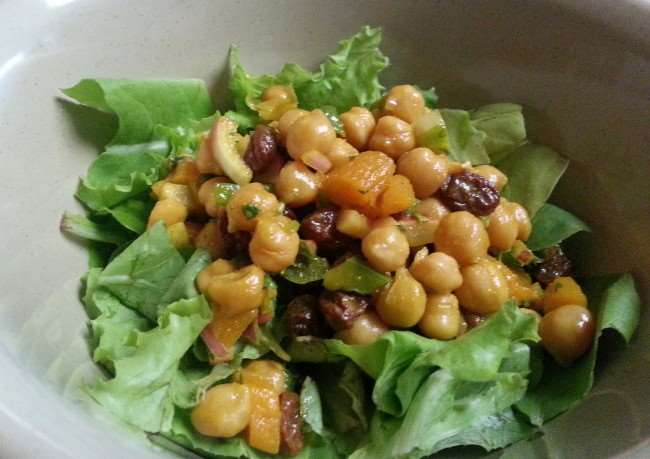 sweet and curry chickpea salad, great lunch idea,