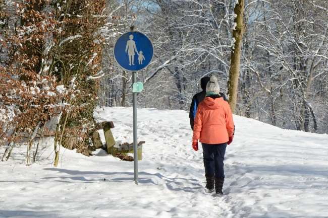 10 Winter Hiking Tips