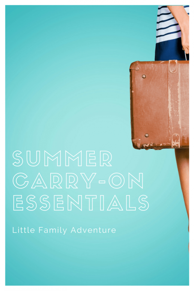 What’s in My Travel Bag: Summer Carry On Essentials