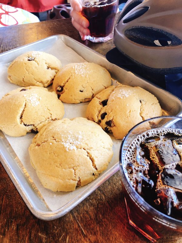 chocolate chip cookies