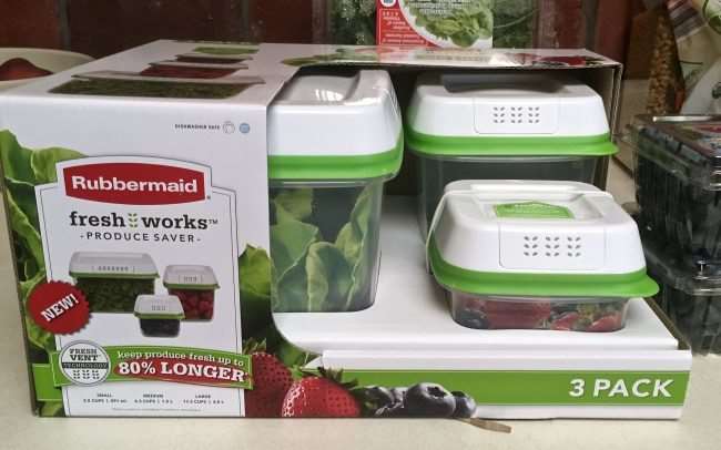 Rubbermaid Fresh Works Produce Saver Food Storage Container, 17.3 Cup