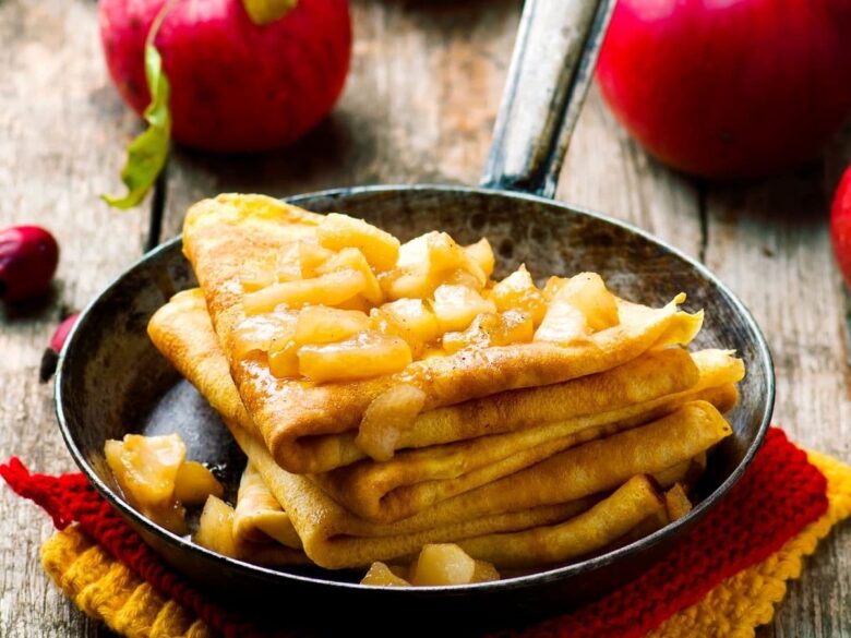 Crave-Worthy Cinnamon Apple Crepe Recipe