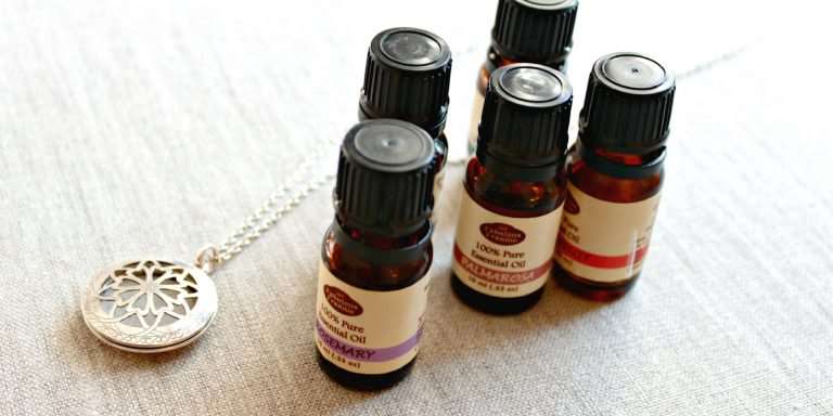 Natural remedies are on the rise and one to become familiar with is the use of essential oils. Read on to for a beginners guide to these beauties!