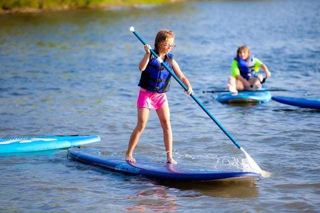 Tips to Help You Teach Your Kids How to Paddle board