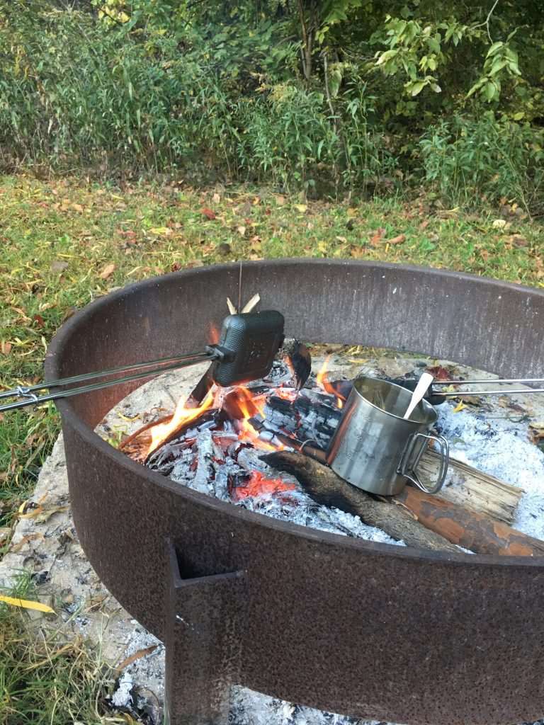 How Do I Make Camping Food with a Pie Iron?