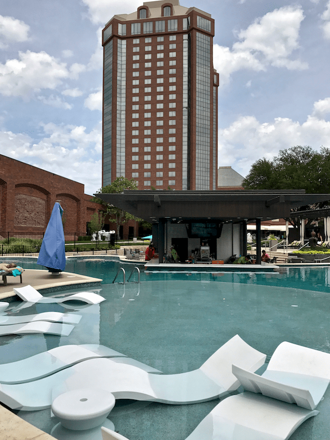 hilton anatole adult pool