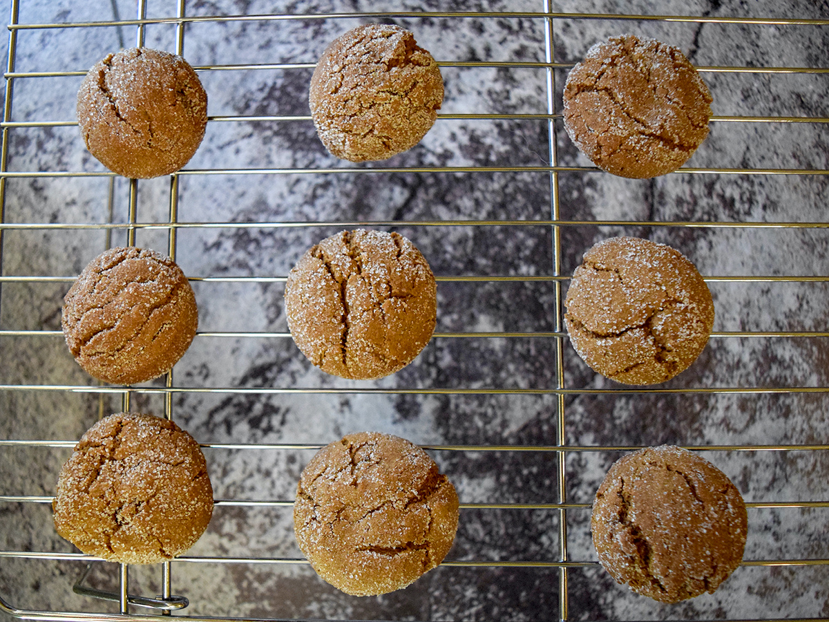ginger crinkles cookies on wire rack