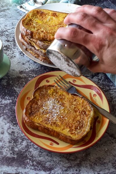 powdered sugar in french toast