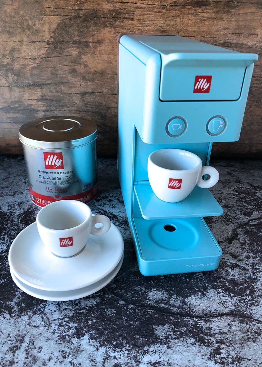 espresso and coffee machine from illy