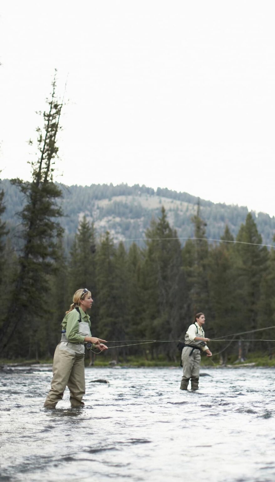 7 Great Family Fly Fishing Destinations in the US to Take the Kids