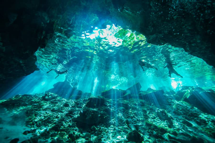 diving in Cancun