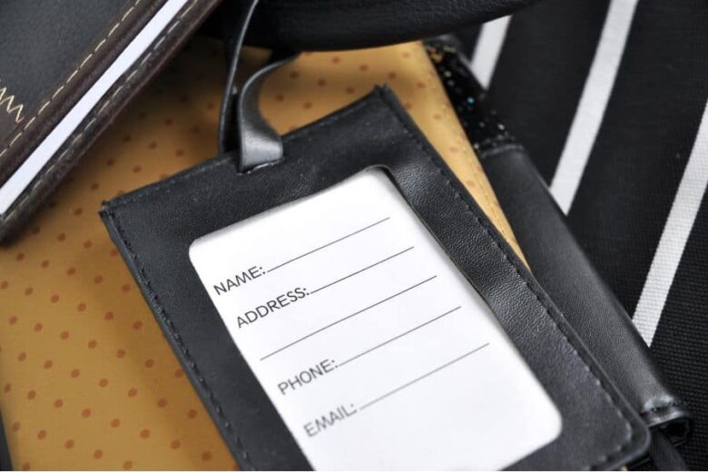 Luggage Tags What, How, and Why They are Important to Family Travelers