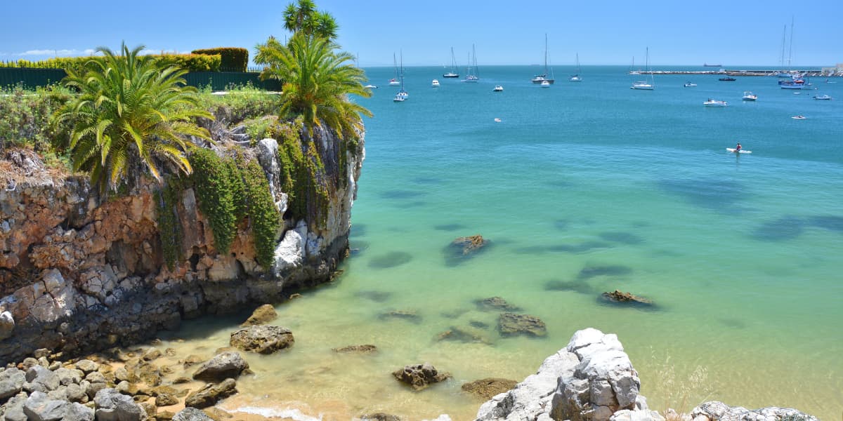 Prais da Rainha beach in Cascais