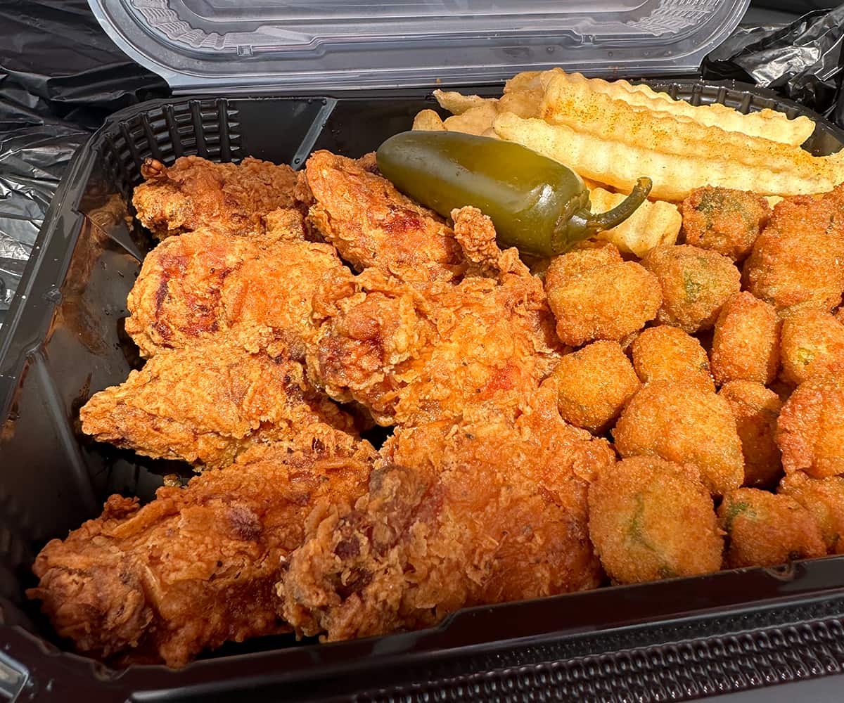 Royal Spices Fried Chicken Dinner