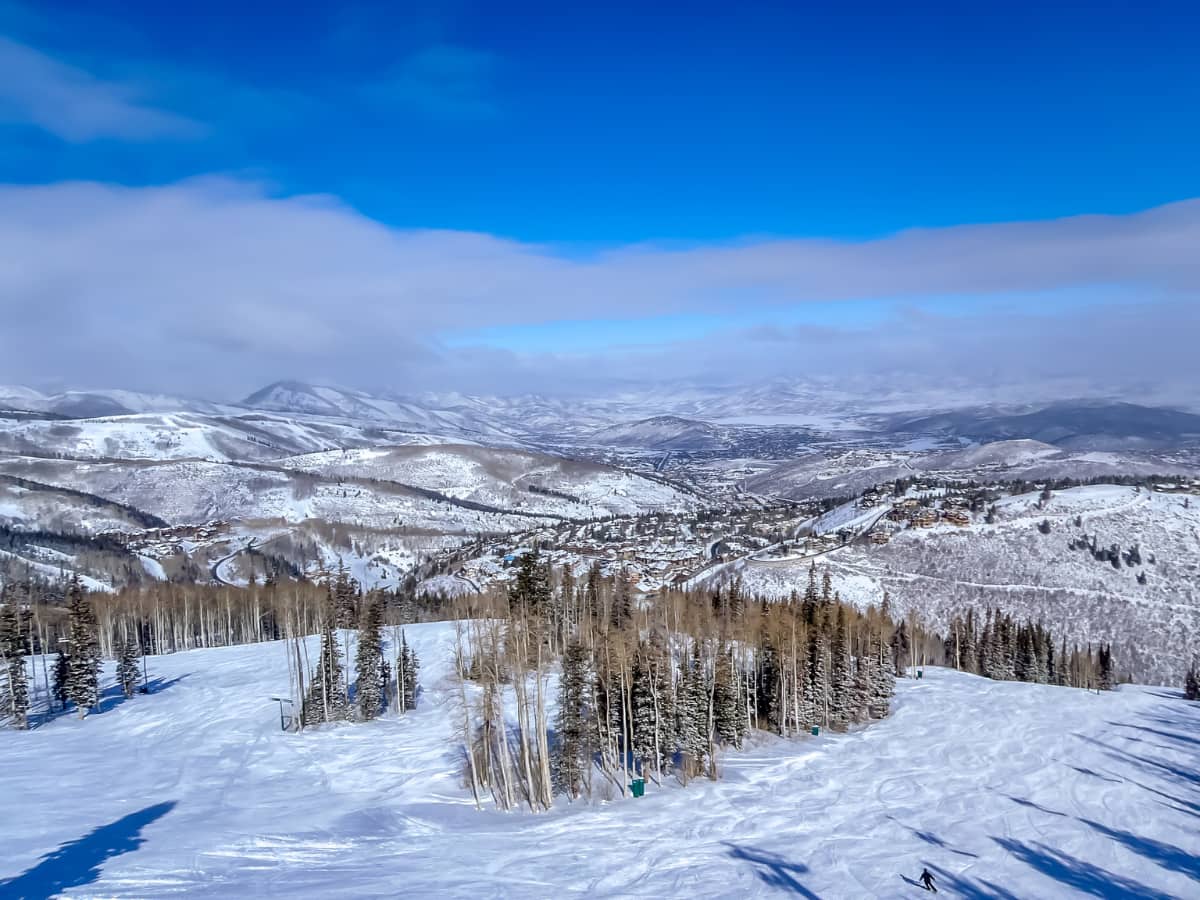Snow skiing in Deer Valley Utah