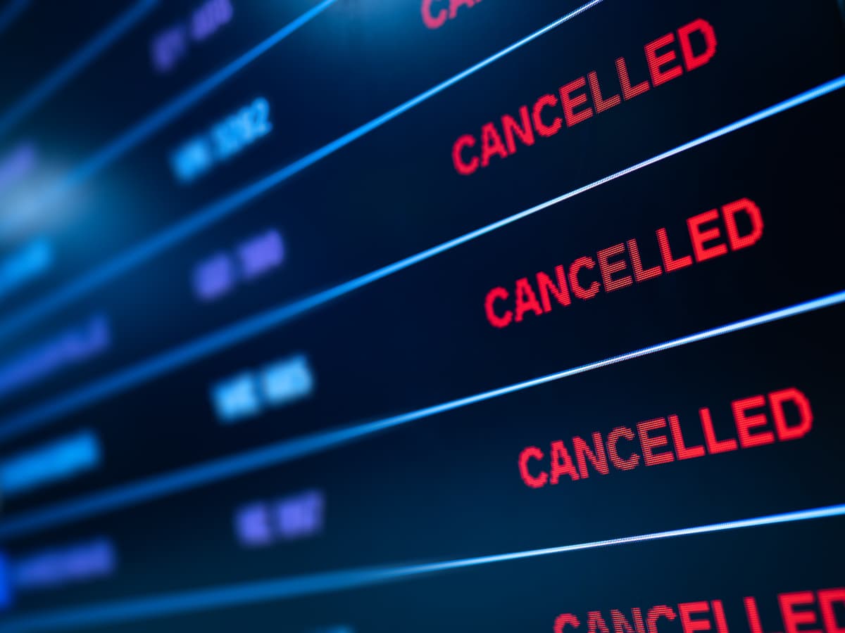 cancelled flights board
