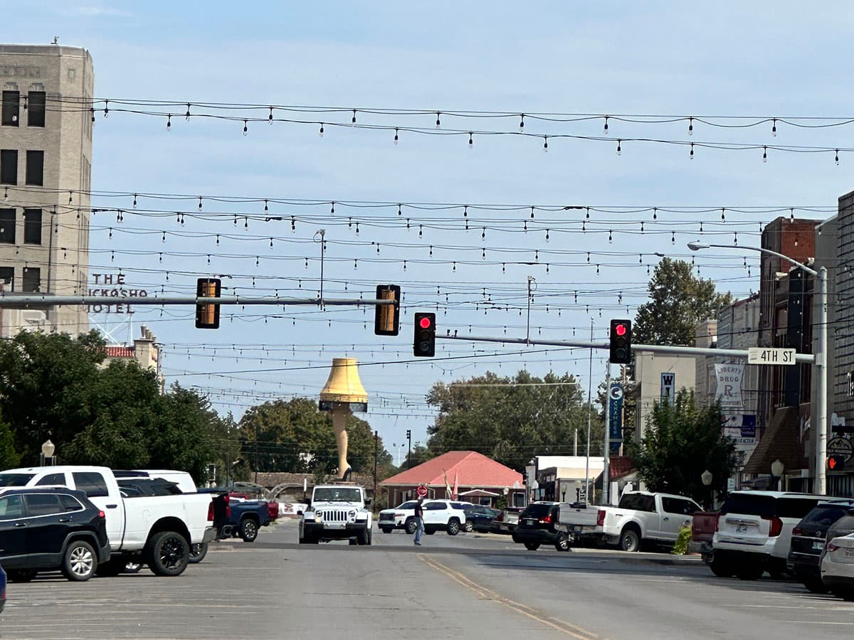 donwtown chickasha from street