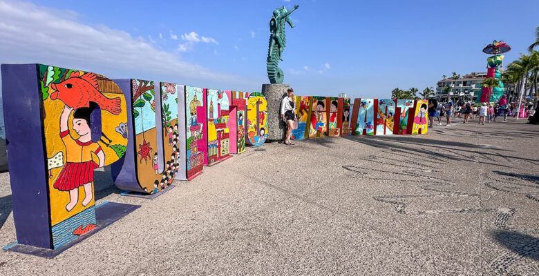 Puerto vallarta sign