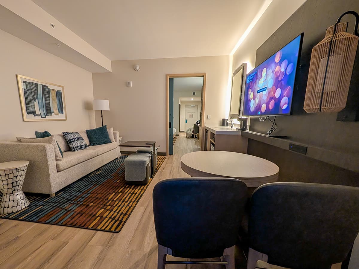 Embassy Suites Gulf Shores living area of suite
