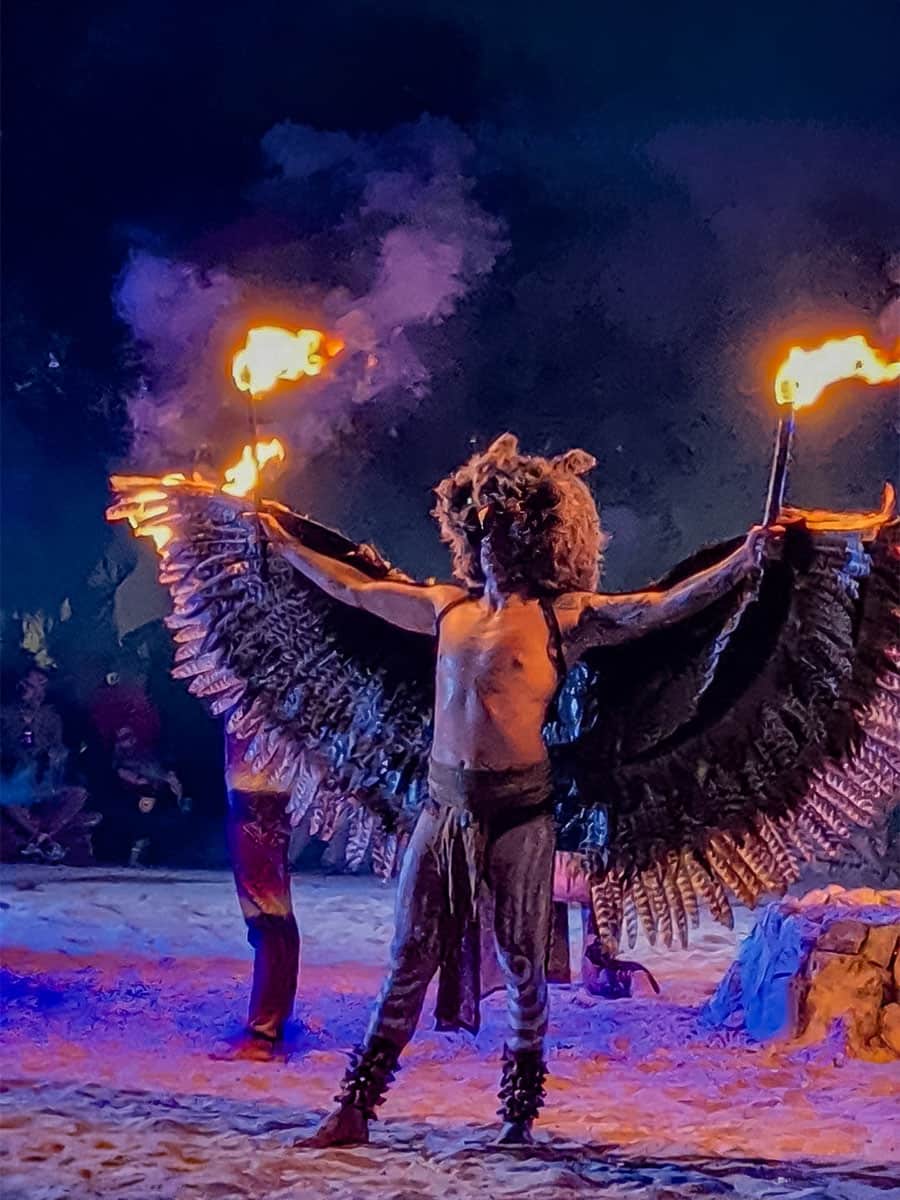 Sandos Caracol Performer in owl costume